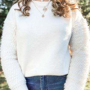 White Sweater- AMOLI boutique brand